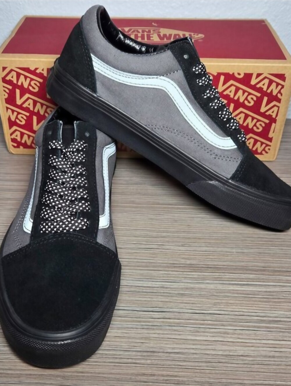 Vans Old Skool Reflective Stripe, Black/Gray - Size: 7 (Juniors & Mens) 8.5 (W)